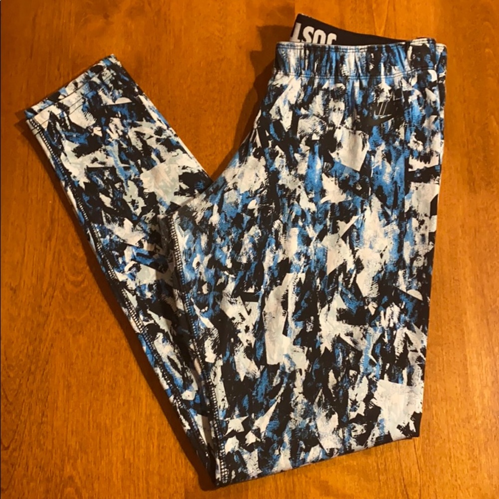 Nike leggings